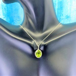 14K White Gold Peridot & White Diamond Pendant